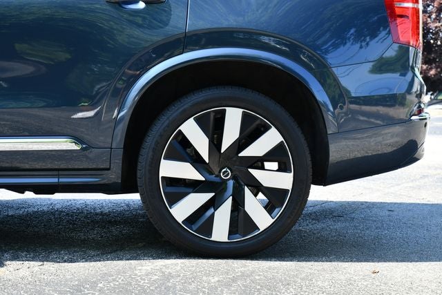 2024 Volvo XC90 Recharge Plug-In Hybrid T8 Plus Bright Theme 7 Passenger