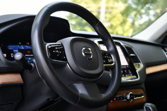 2024 Volvo XC90 Recharge Plug-In Hybrid T8 Plus Bright Theme 7 Passenger