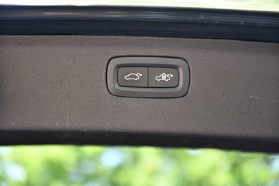 2024 Volvo XC90 Recharge Plug-In Hybrid T8 Plus Bright Theme 7 Passenger