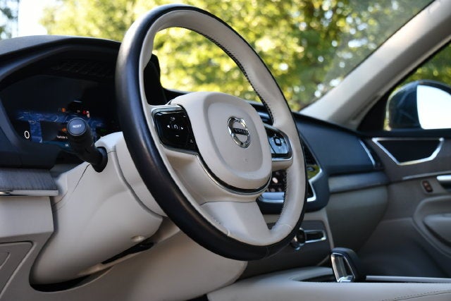 2023 Volvo XC90 Recharge Plug-In Hybrid T8 Plus Bright Theme 7 Passenger