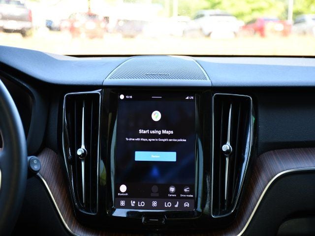 2024 Volvo XC60 Recharge Plug-In Hybrid T8 Plus Dark Theme