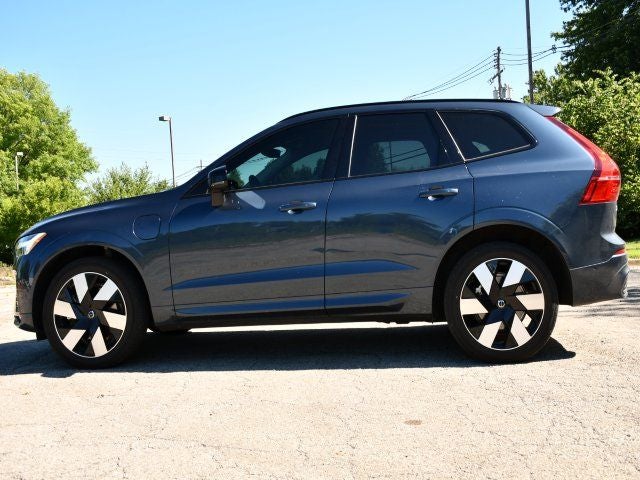 2024 Volvo XC60 Recharge Plug-In Hybrid T8 Plus Dark Theme