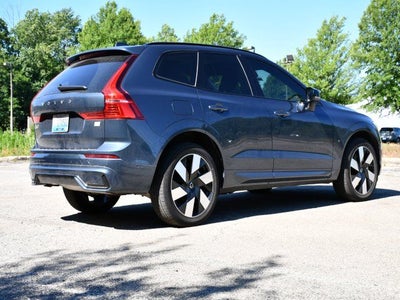2024 Volvo XC60 Recharge Plug-In Hybrid T8 Plus Dark Theme