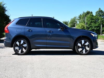 2024 Volvo XC60 Recharge Plug-In Hybrid T8 Plus Dark Theme