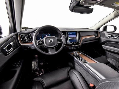 2024 Volvo XC60 Recharge Plug-In Hybrid Ultimate