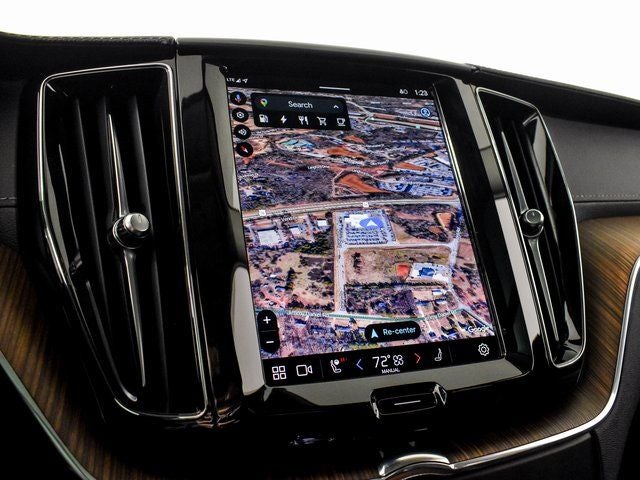 2024 Volvo XC60 Recharge Plug-In Hybrid Ultimate