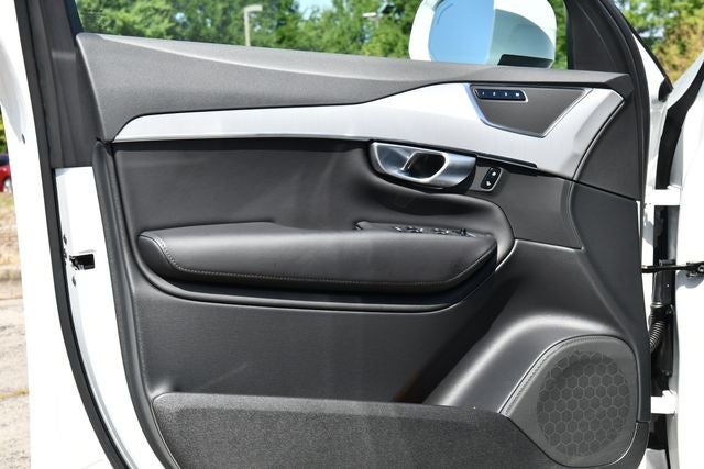 2024 Volvo XC90 B5 Core
