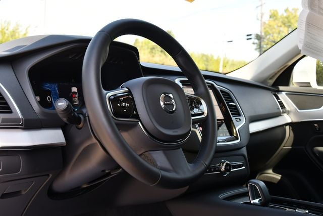 2024 Volvo XC90 B5 Core