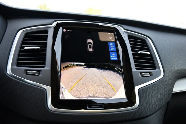 2024 Volvo XC90 B5 Core