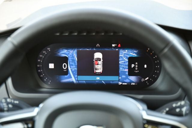 2024 Volvo XC90 B5 Core