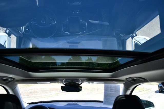 2024 Volvo XC90 B5 Core