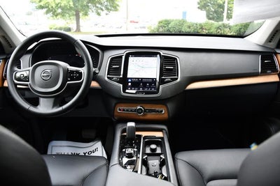 2023 Volvo XC90 B5 Plus