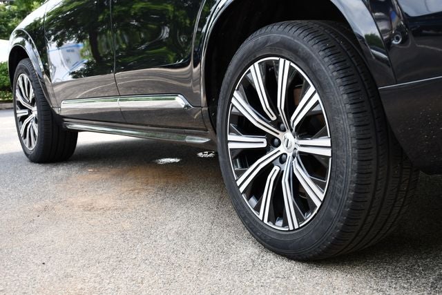 2023 Volvo XC90 B5 Plus