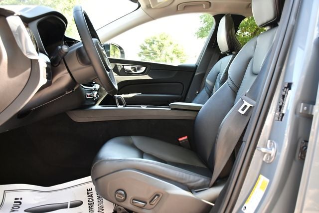 2024 Volvo XC60 B5 Core