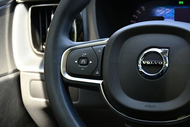 2024 Volvo XC60 B5 Core