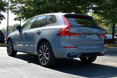 2024 Volvo XC60 B5 Plus Dark Theme