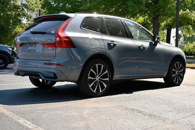 2024 Volvo XC60 B5 Plus Dark Theme
