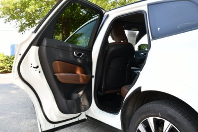 2024 Volvo XC60 B5 Plus Dark Theme