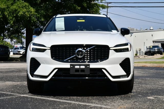 2024 Volvo XC60 B5 Plus Dark Theme