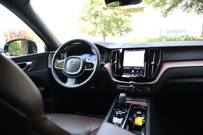 2024 Volvo XC60 B5 Plus Dark Theme