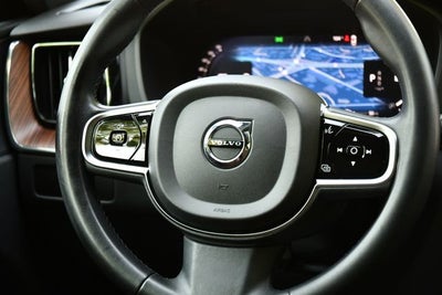 2024 Volvo XC60 B5 Plus Dark Theme
