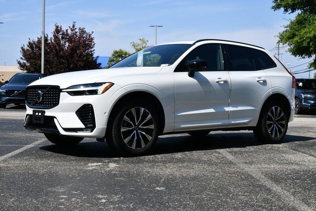 2024 Volvo XC60 B5 Plus Dark Theme