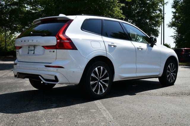 2024 Volvo XC60 B5 Plus Dark Theme