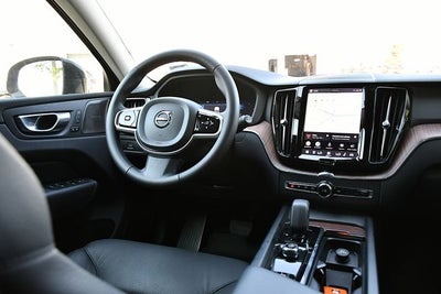 2024 Volvo XC60 B5 Plus Dark Theme
