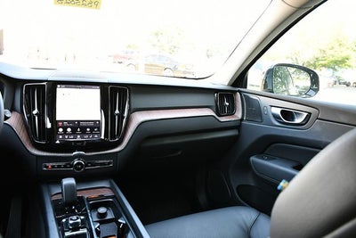 2024 Volvo XC60 B5 Plus Dark Theme