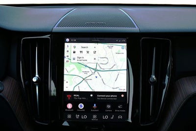 2024 Volvo XC60 B5 Plus Dark Theme