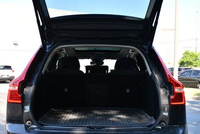 2024 Volvo XC60 B5 Plus Dark Theme