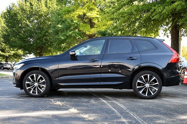 2024 Volvo XC60 B5 Plus Dark Theme