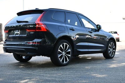2024 Volvo XC60 B5 Plus Dark Theme