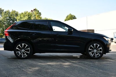 2024 Volvo XC60 B5 Plus Dark Theme