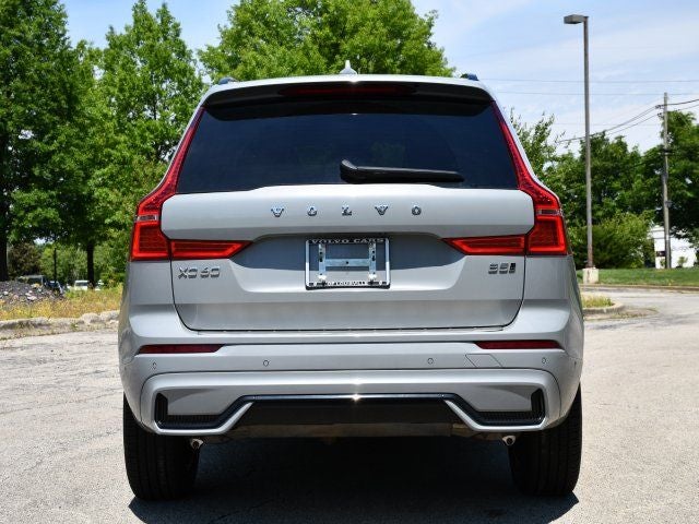 2024 Volvo XC60 B5 Plus Dark Theme