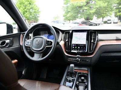 2023 Volvo XC60 B5 Plus Bright Theme