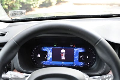 2023 Volvo XC60 B5 Plus Dark Theme