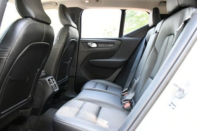 2026 Volvo XC40 B5 Plus