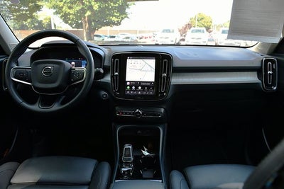 2026 Volvo XC40 B5 Plus
