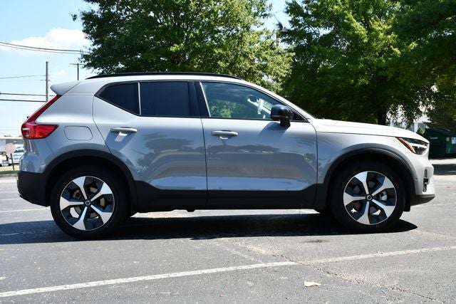 2026 Volvo XC40 B5 Plus