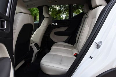 2024 Volvo XC40 B5 Plus Bright Theme