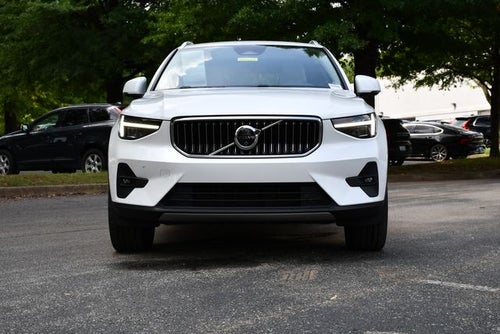 2024 Volvo XC40 B5 Plus Bright Theme