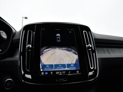 2025 Volvo XC40 B5 Core