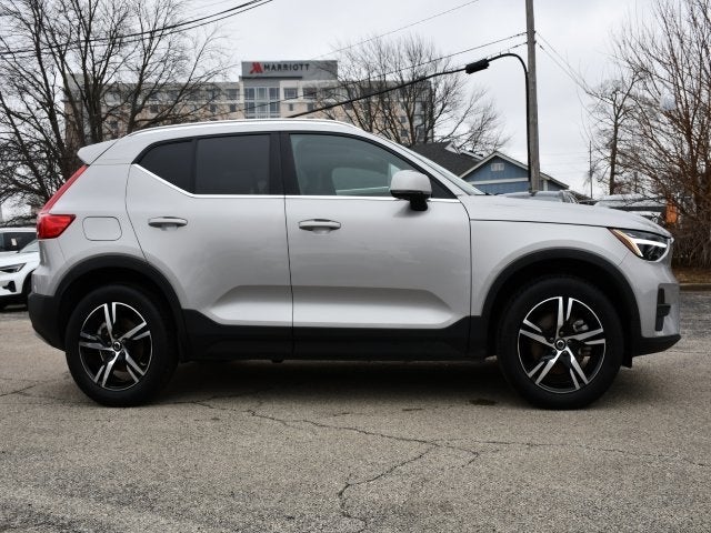 2025 Volvo XC40 B5 Core
