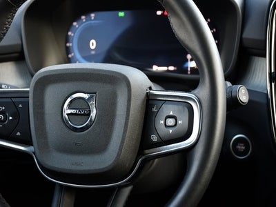 2025 Volvo XC40 B5 Core