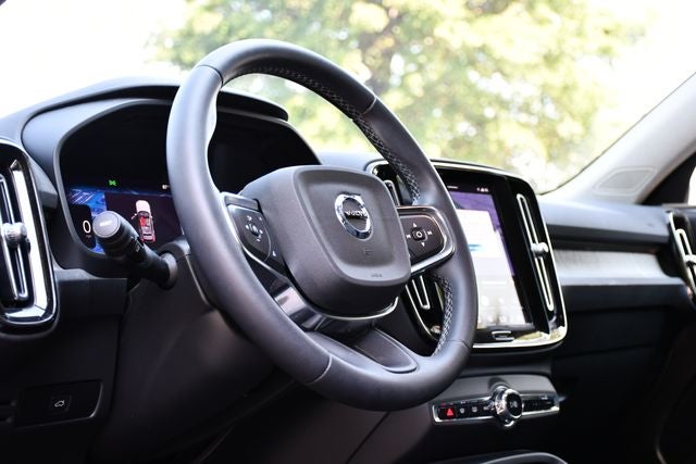 2024 Volvo XC40 B5 Core