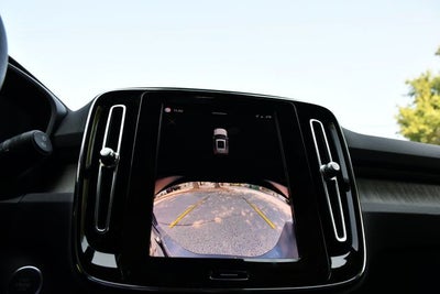 2024 Volvo XC40 B5 Core