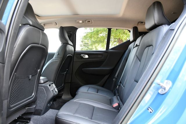 2024 Volvo XC40 B5 Core