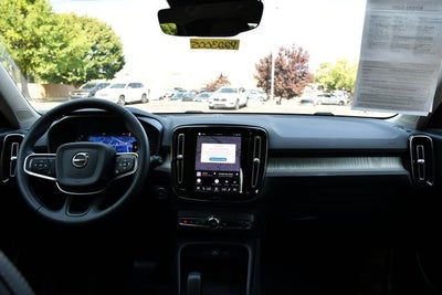 2024 Volvo XC40 B5 Core