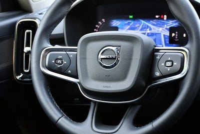 2024 Volvo XC40 B5 Core